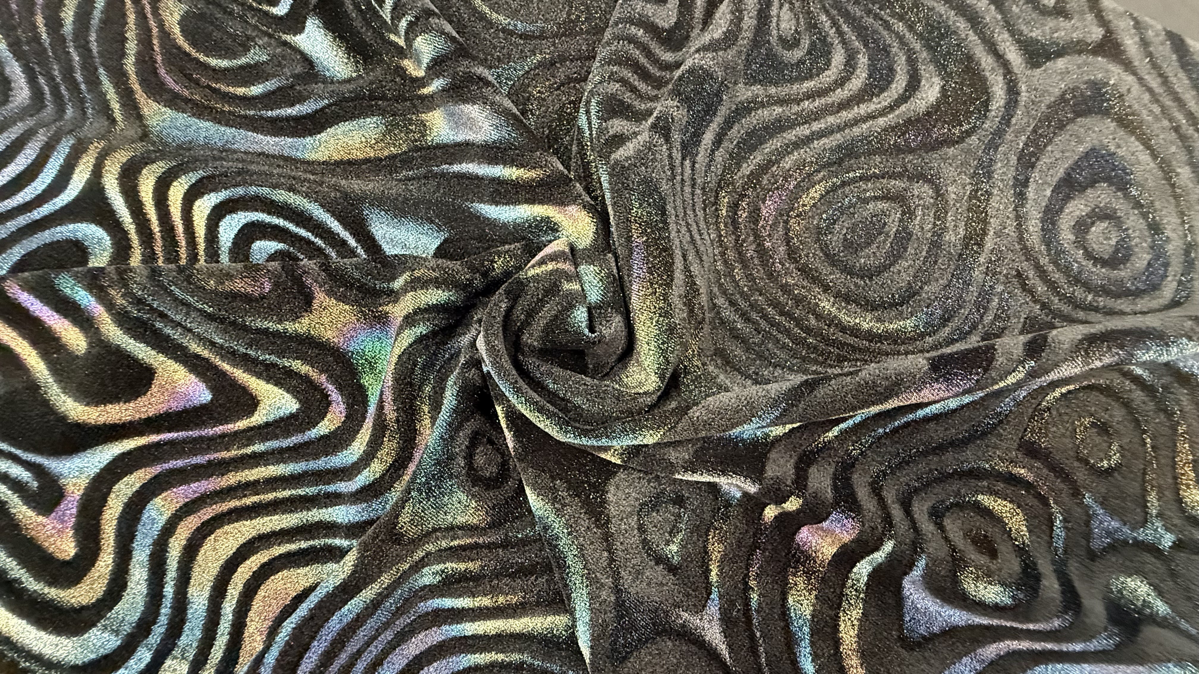 Sonic Swirl Black