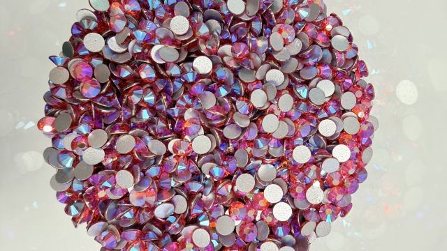 Bulk Flatback Glass Diamonte Hyacinth AB