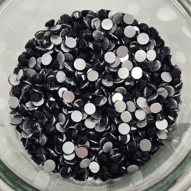 Bulk Flatback Glass Diamonte Black
